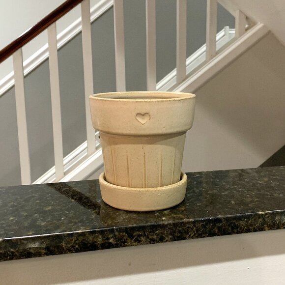 Hearth & Hand Magnolia Stoneware Heart Accent Planter Pot and Saucer NEW 2024 - Picture 2 of 4